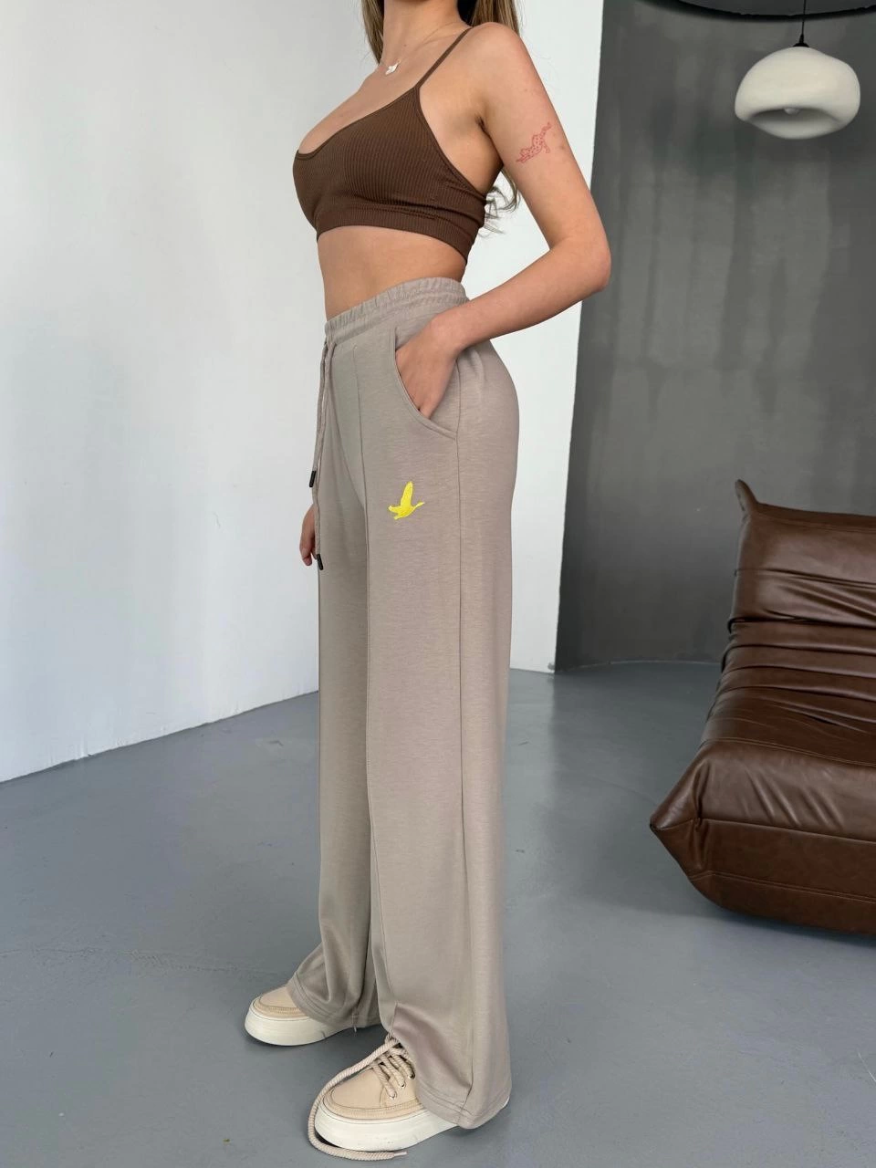 Osy Modal Yumuşak Dokulu Kumaş Nakış işlemeli Rahat Bol Paça Eşofman Pantalon - Bej