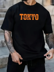 Erkek Turuncu Spor Araba Grafik Tişört - ''TOKYO'' Baskılı Günlük Oversize Kısa Kollu Tişört, Yetişkinler için Yazlık Giyim, Turuncu Araba Tasarımı- Siyah