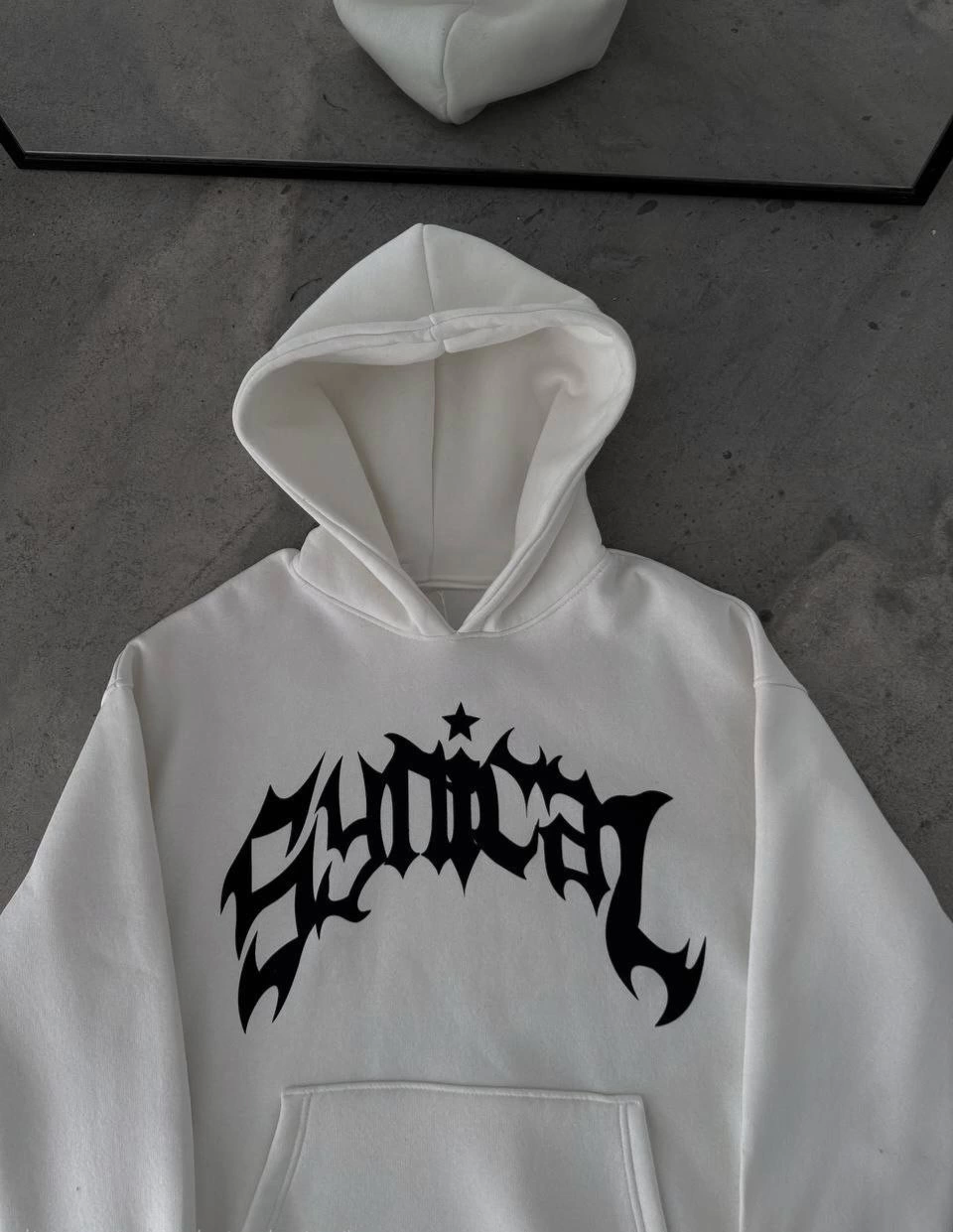 Kışlık Kapüşonlu Baskılı Oversize SweatShirt- Beyaz
